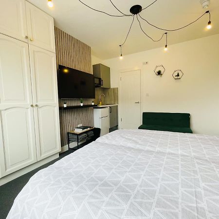 Cosy Bright Studio Apartment Close To Wembley Stadium Londra Dış mekan fotoğraf