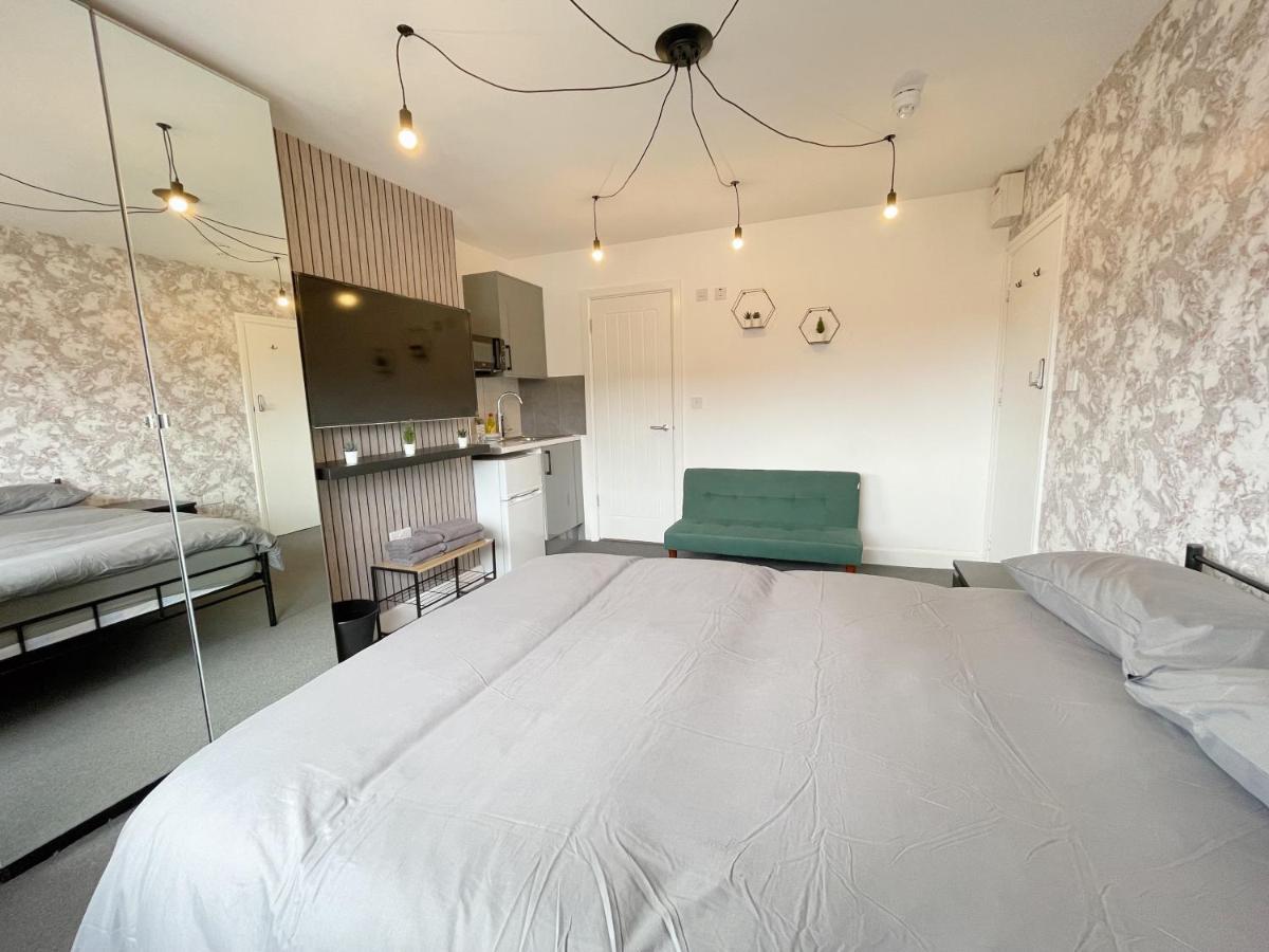Cosy Bright Studio Apartment Close To Wembley Stadium Londra Dış mekan fotoğraf